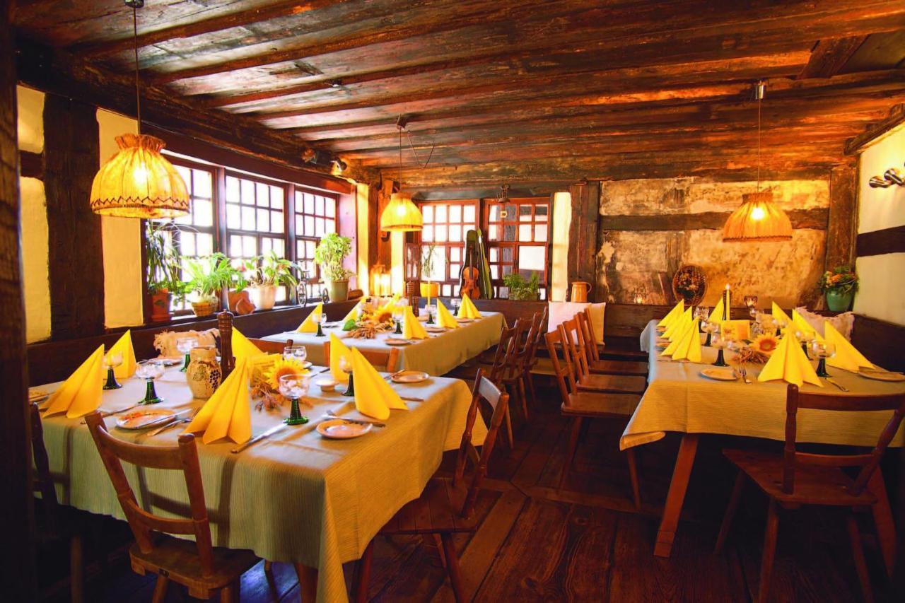 Hotel Restaurant Zum Nachtwaechter Lienzingen Exteriör bild