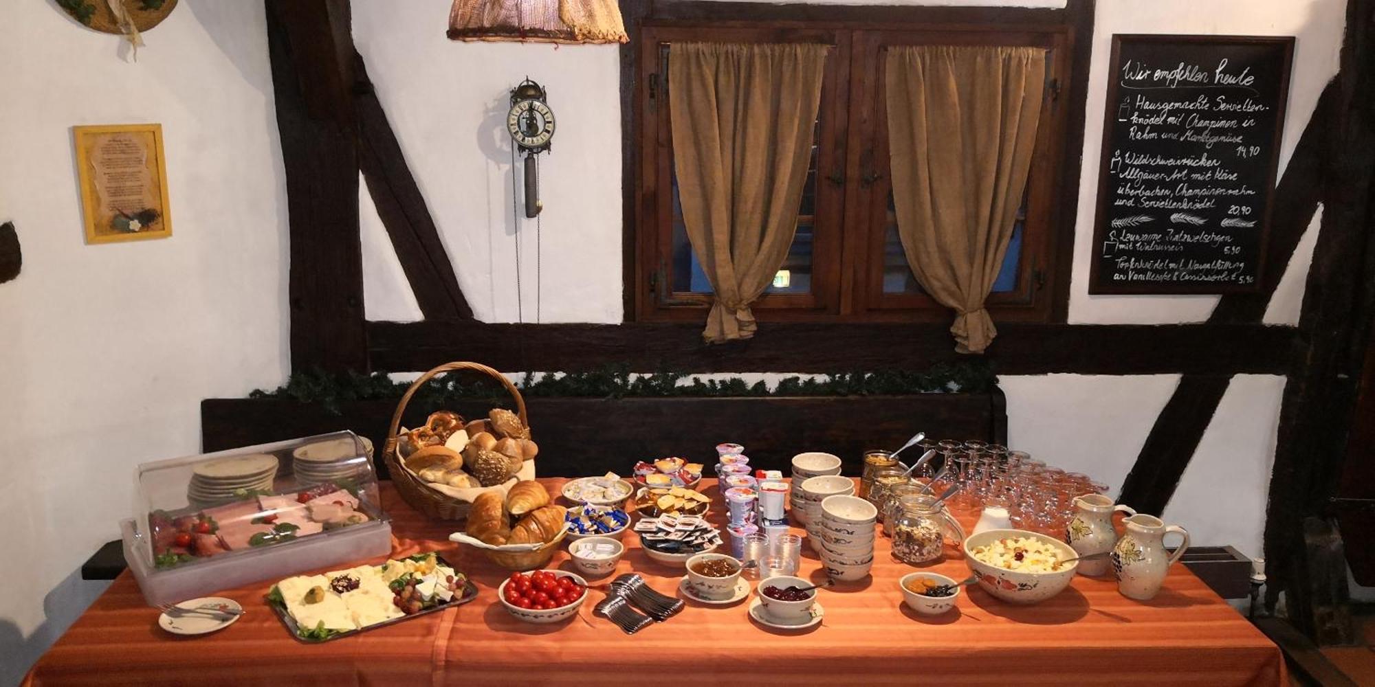 Hotel Restaurant Zum Nachtwaechter Lienzingen Exteriör bild